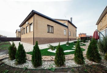 Помещение нашего стационара Красивое загородное здание